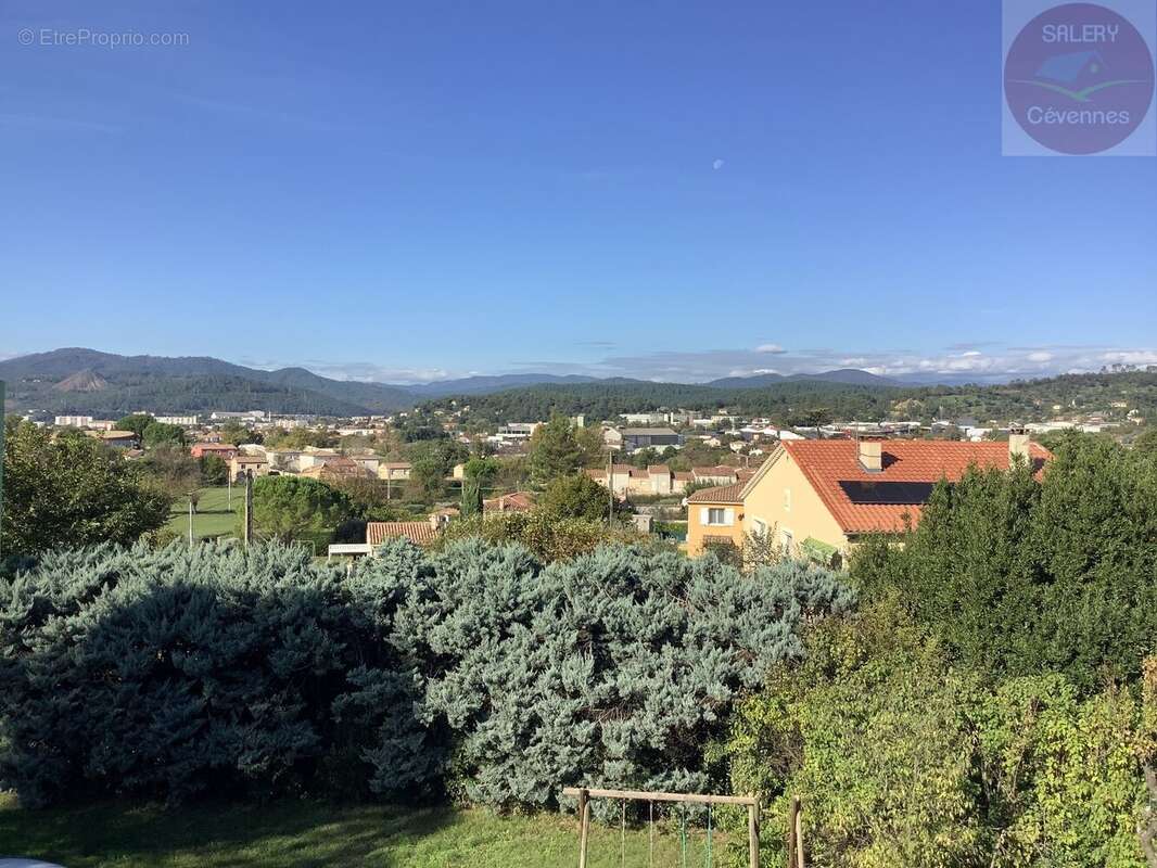 Maison à SAINT-PRIVAT-DES-VIEUX