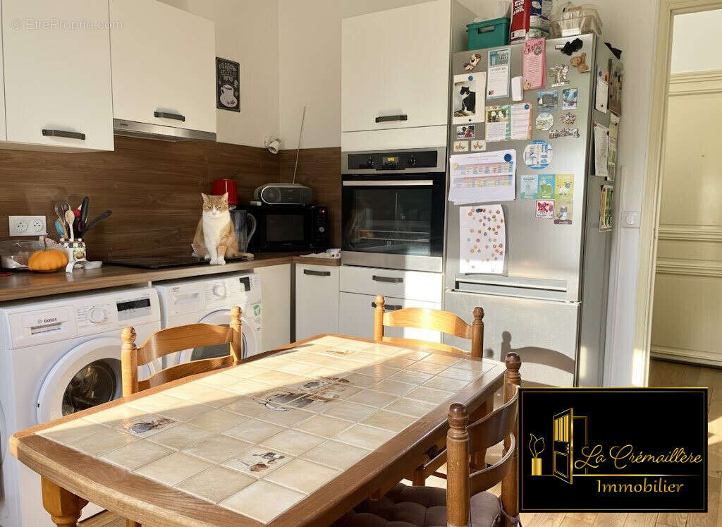 Cuisine Appartement Saint-Arnoult en Yvelines  - Appartement à SAINT-ARNOULT-EN-YVELINES
