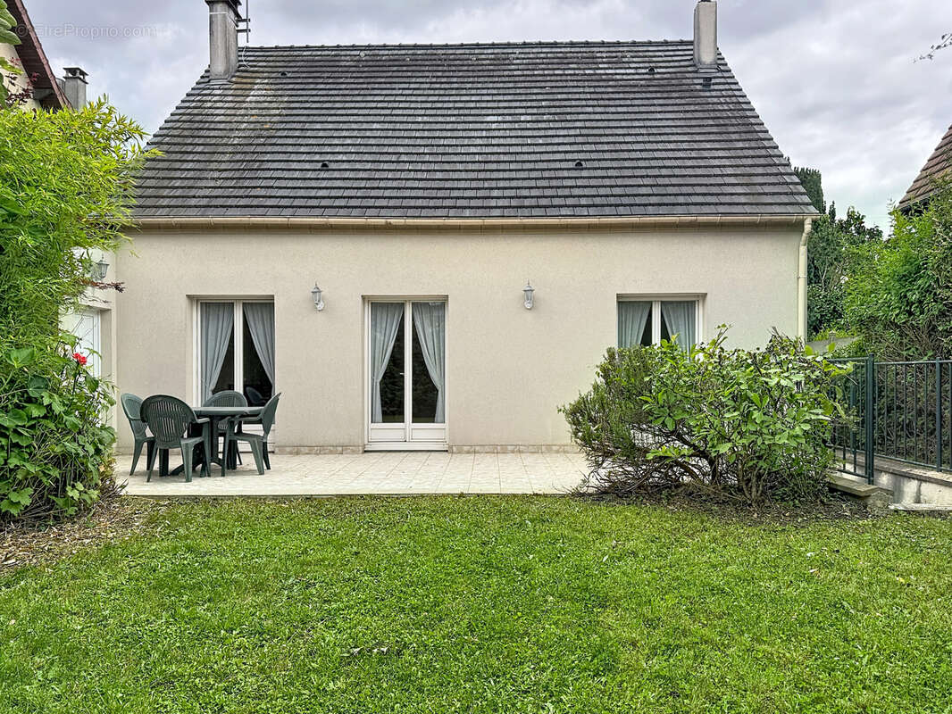 Maison à SAVIGNY-SUR-ORGE