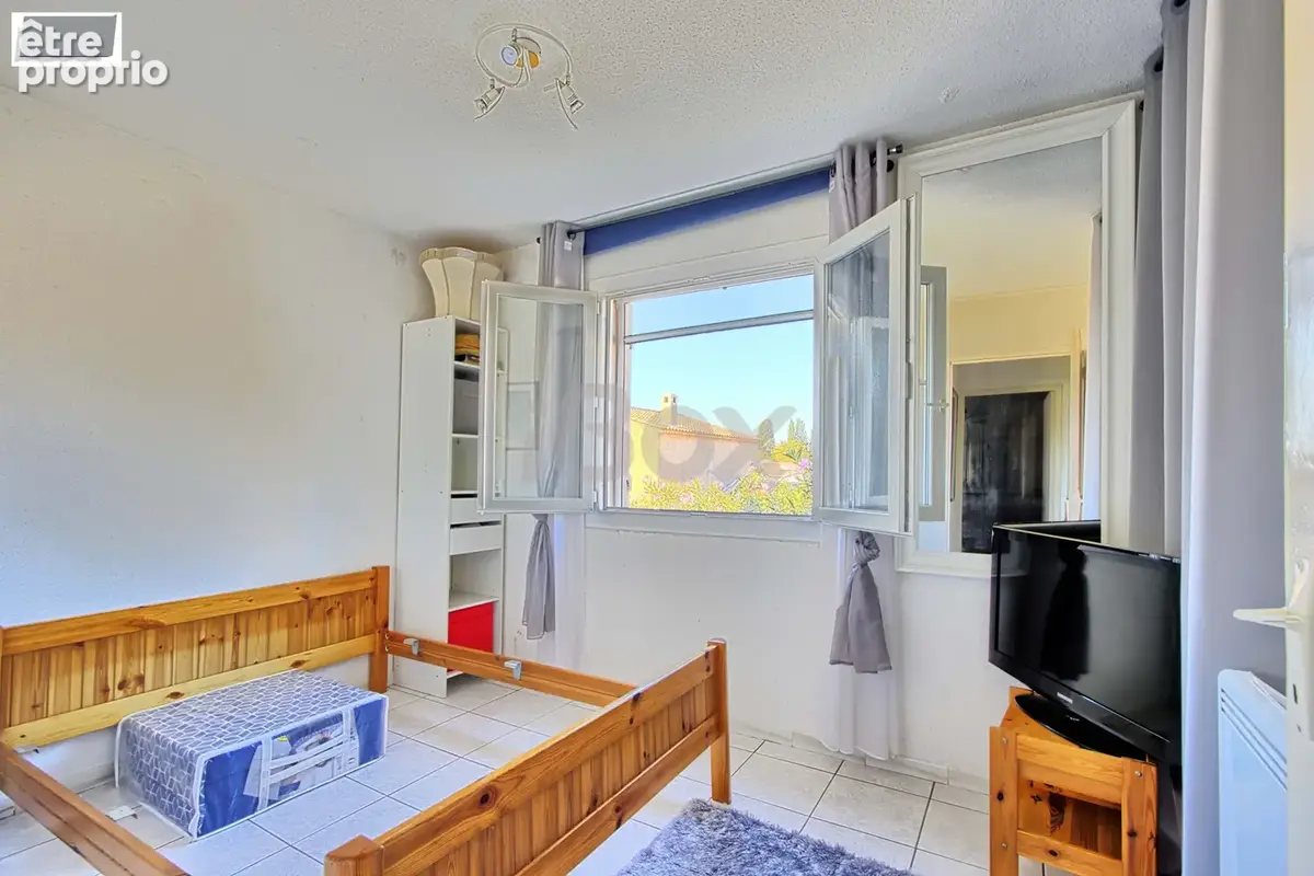 La crau - proche centre et commodites - photo 9