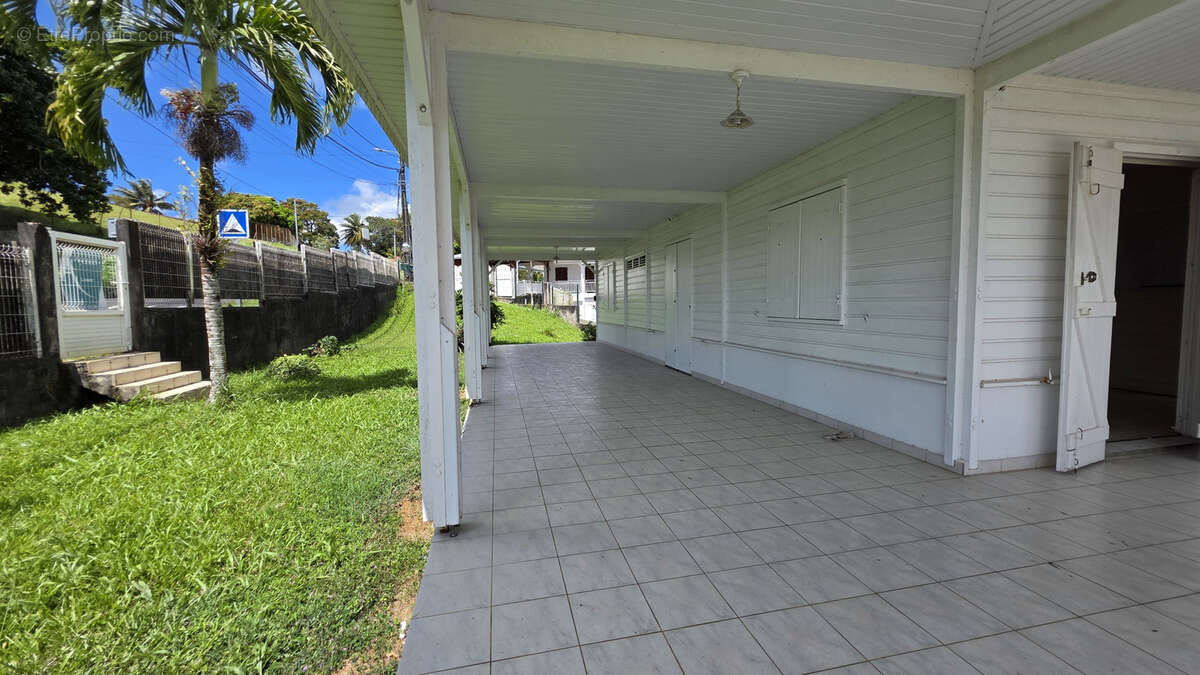 Maison à SAINT-JOSEPH