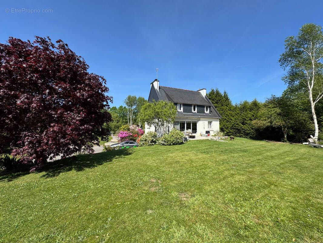 Maison à ERGUE-GABERIC