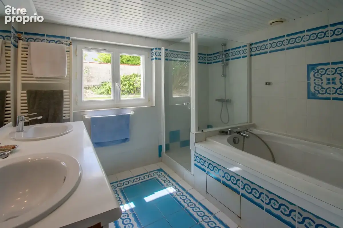 Royan - maison années 30 avec piscine et jardin paysagé, proche commerces et plages - photo 27