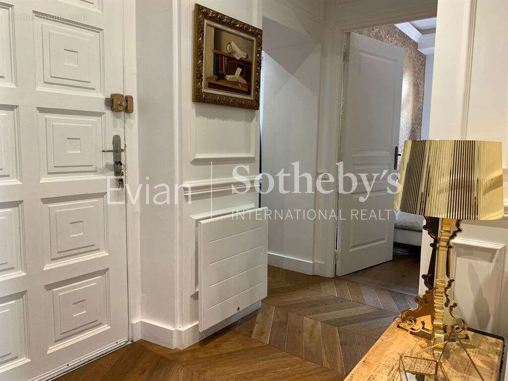 Appartement à EVIAN-LES-BAINS