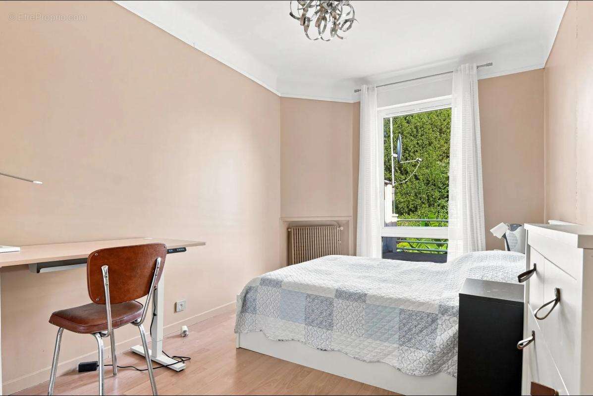 Maison de 5 pièces de 129 m² à Alfortville - photo 5