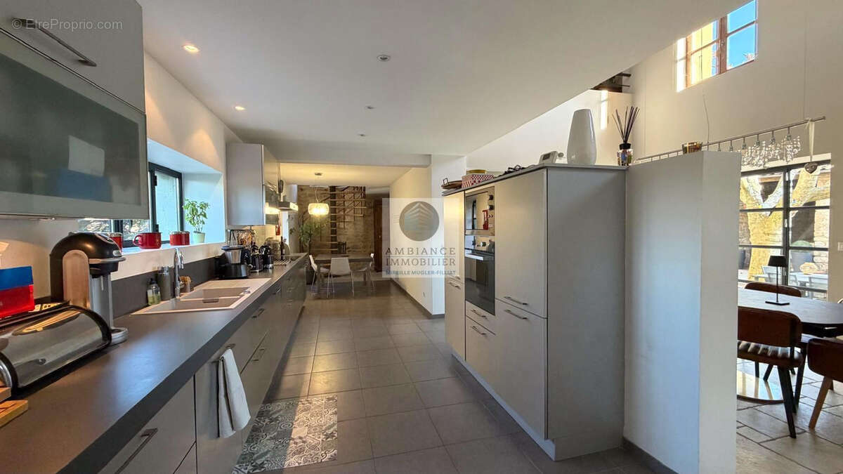 Maison à ETOILE-SUR-RHONE