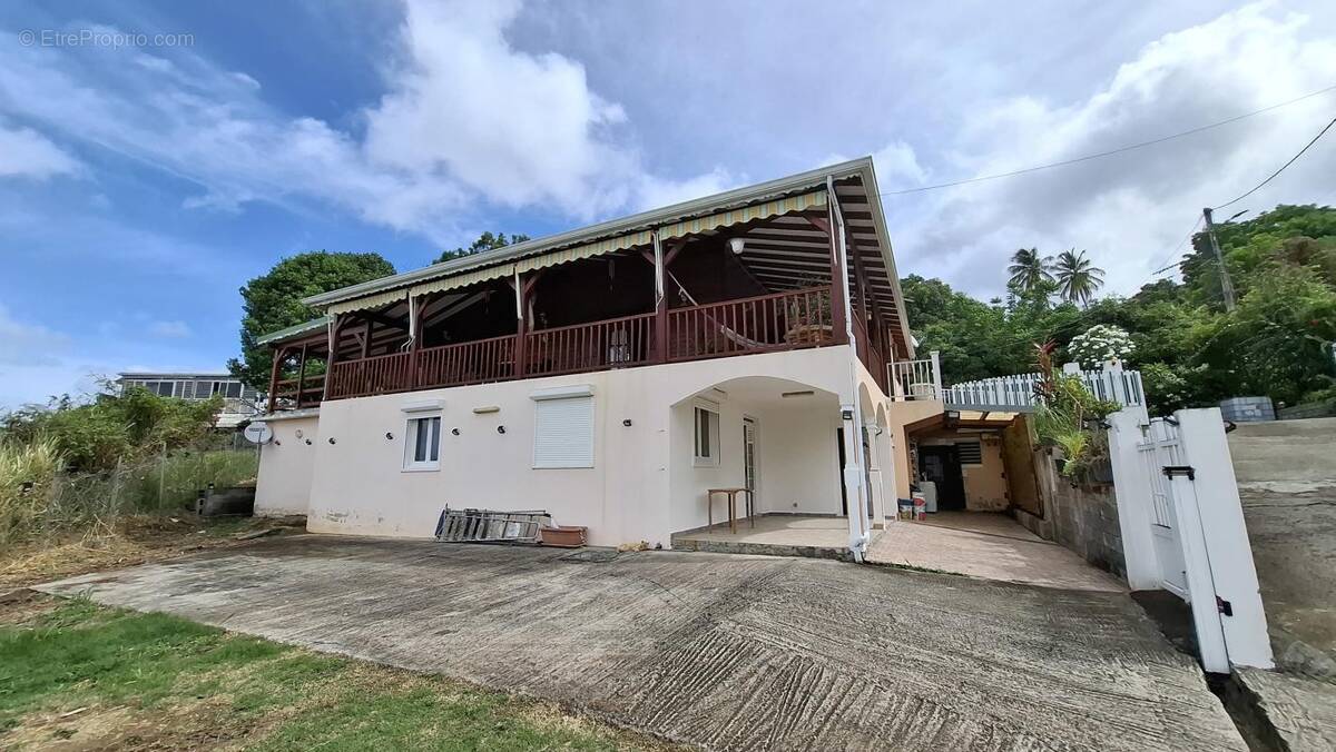 Maison à VIEUX-HABITANTS