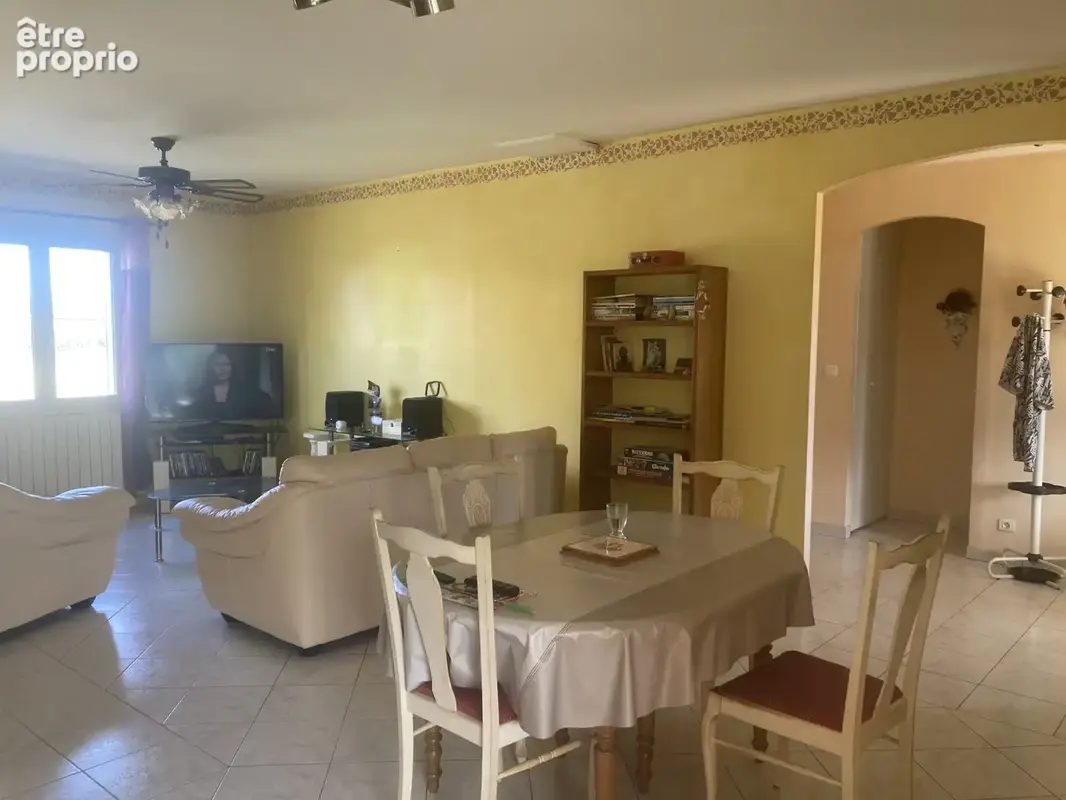 Axe Carcassonne / Lezignan, villa 3 chambres, piscine, double garage. - photo 8