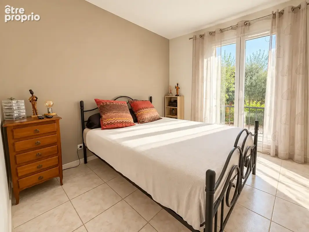 Six fours les plages - maison de 130 m2 - terrain 1037 m2 - calme - - photo 6