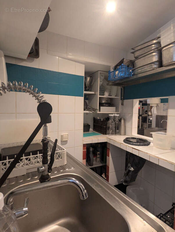 SALERNES, murs commerciaux de 58,25 m² avec fond de commerce - photo 8