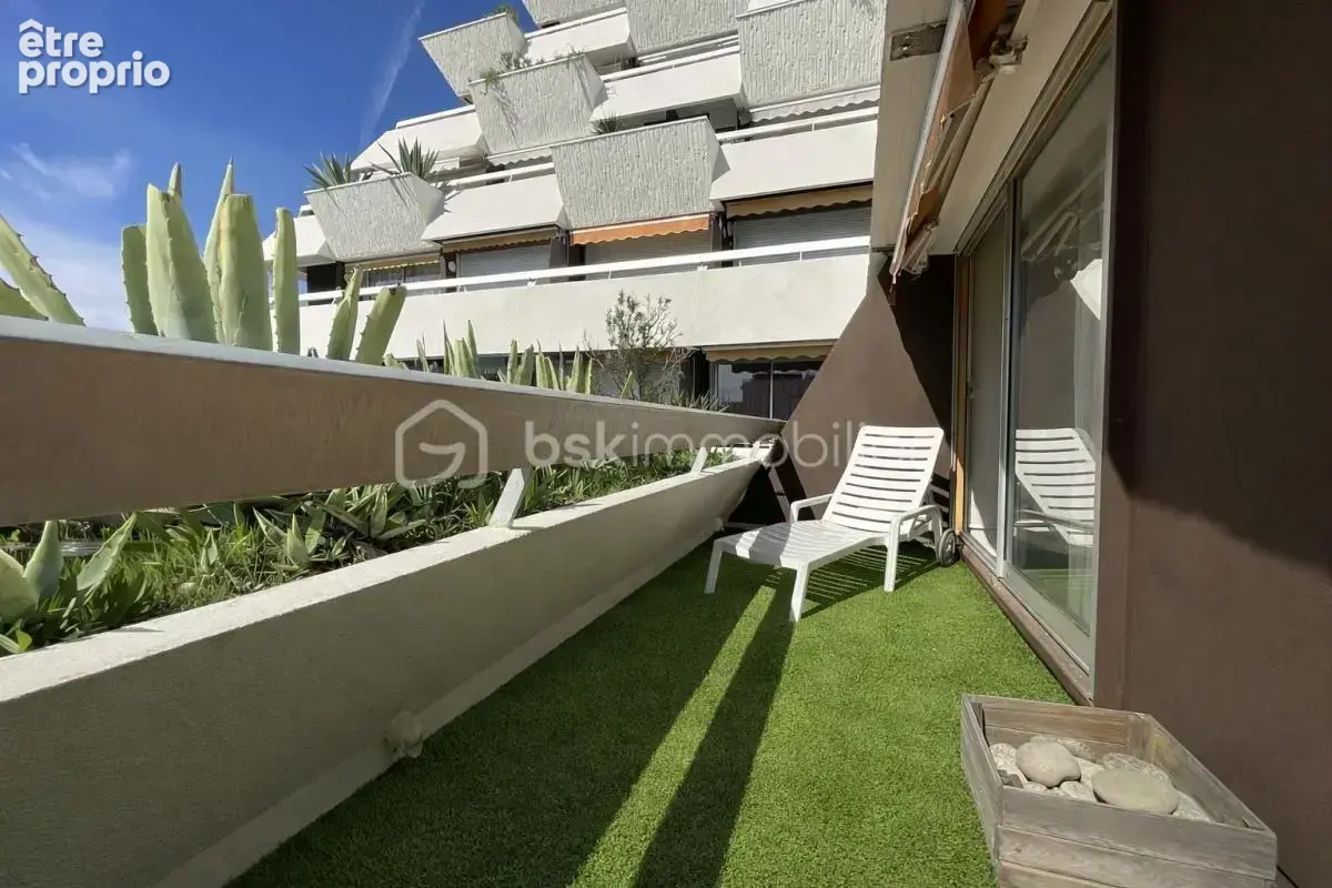 La grande-motte – hyper-centre – 45 m² – dernier étage – terrasse sud-ouest – garage 25 m² – piscine - photo 17