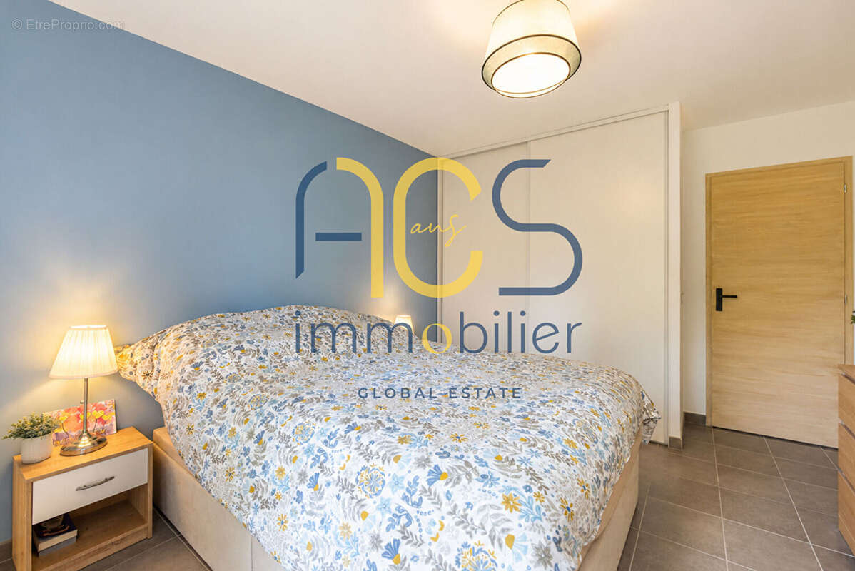 Appartement à CHATEAUNEUF-LES-MARTIGUES