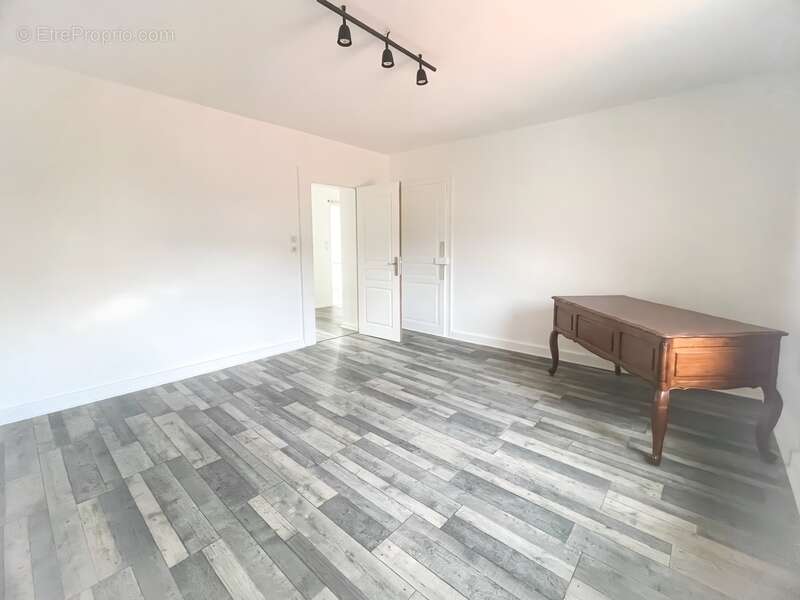 Appartement à SAULNES