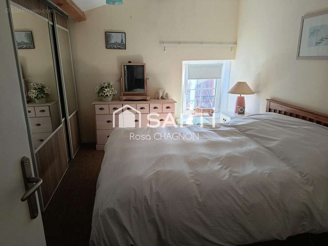 Maison 130 m² à Saint-Martin-Des-Fontaines  - photo 3