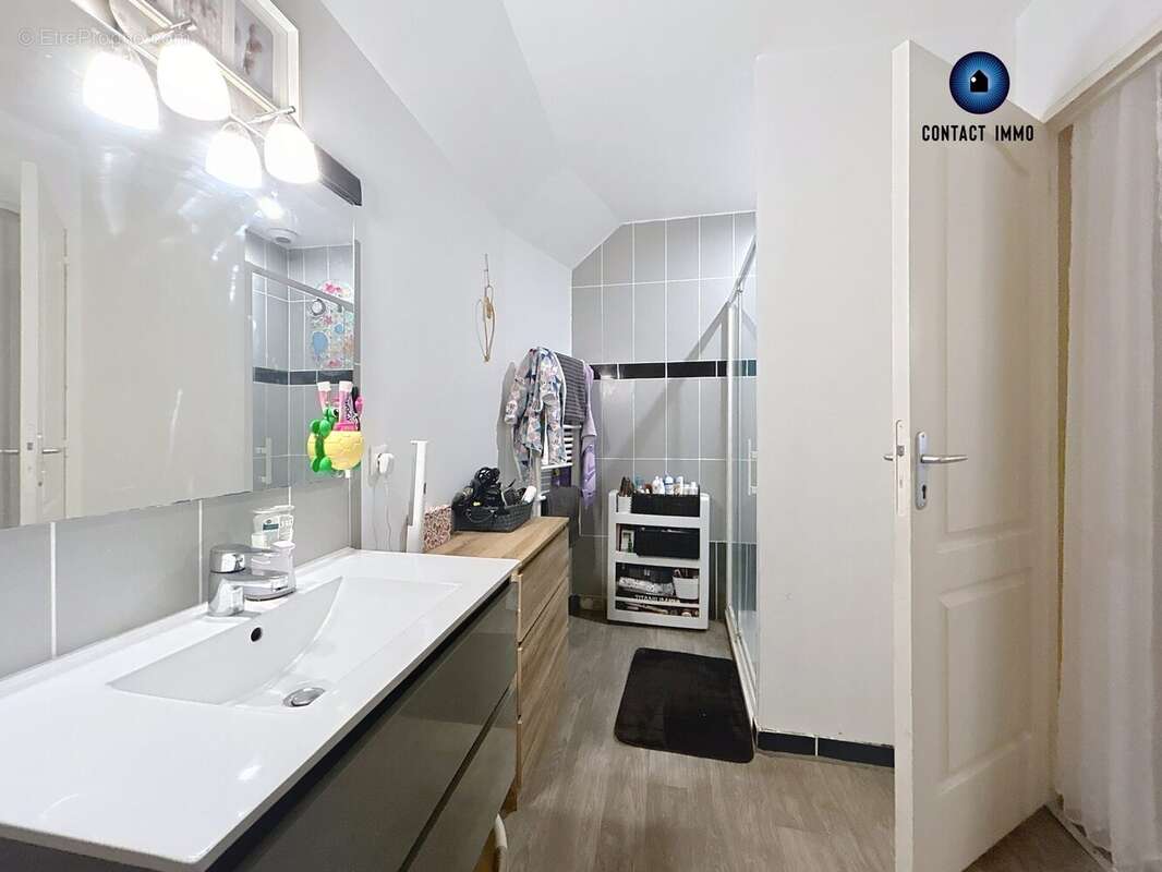 Appartement à DONZENAC