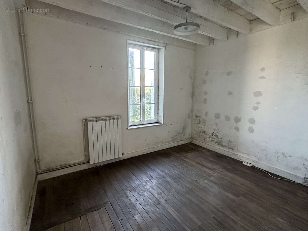 Maison à SAINT-JEAN-D&#039;ANGELY