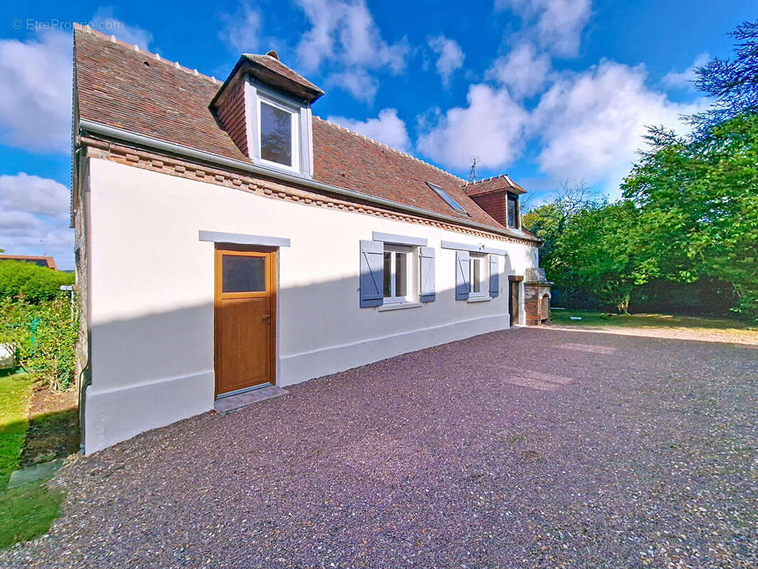 Maison à ARNIERES-SUR-ITON