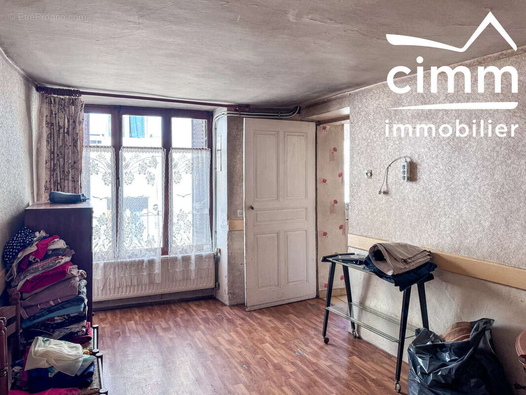 Maison 175 m² à La Flachere  - photo 5