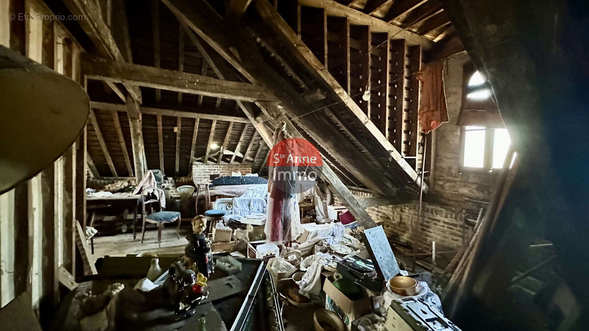 Maison à FREMONTIERS