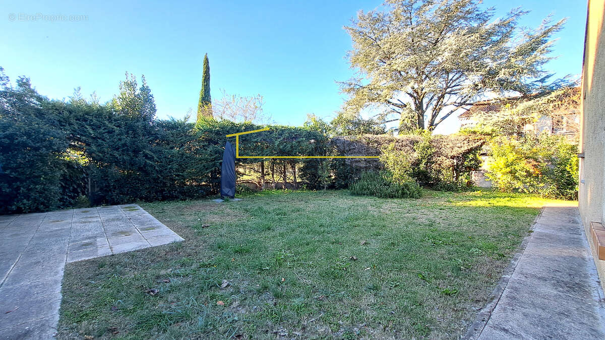 Maison à MONTELIMAR