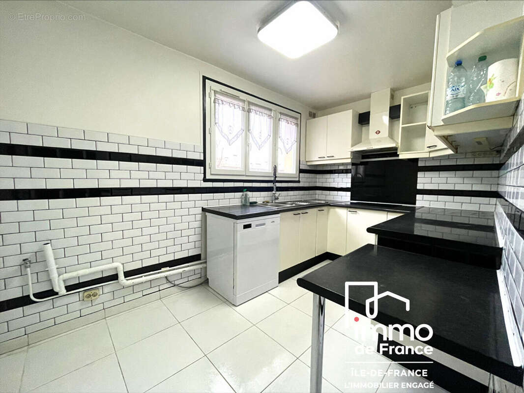 Appartement à ROSNY-SOUS-BOIS