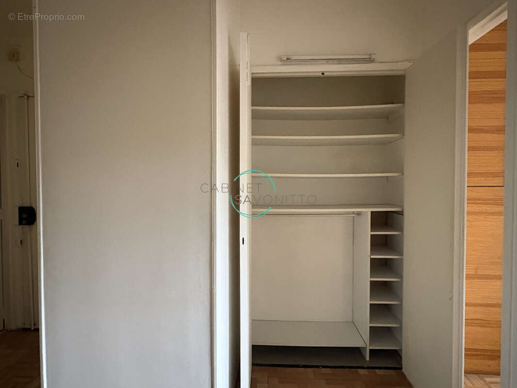 Appartement à MARSEILLE-15E