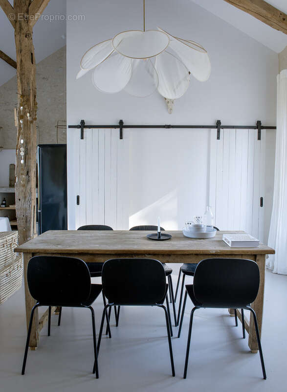 Maison à SAVIGNAC-SUR-LEYZE