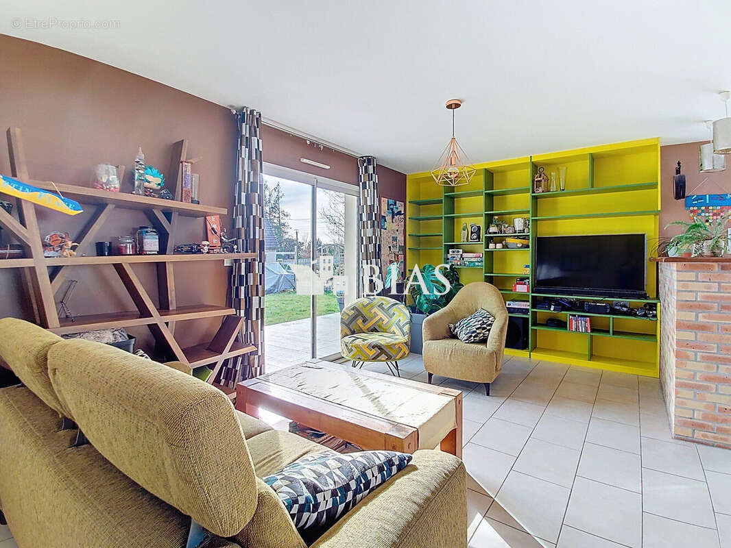 Maison à BOURG-ACHARD