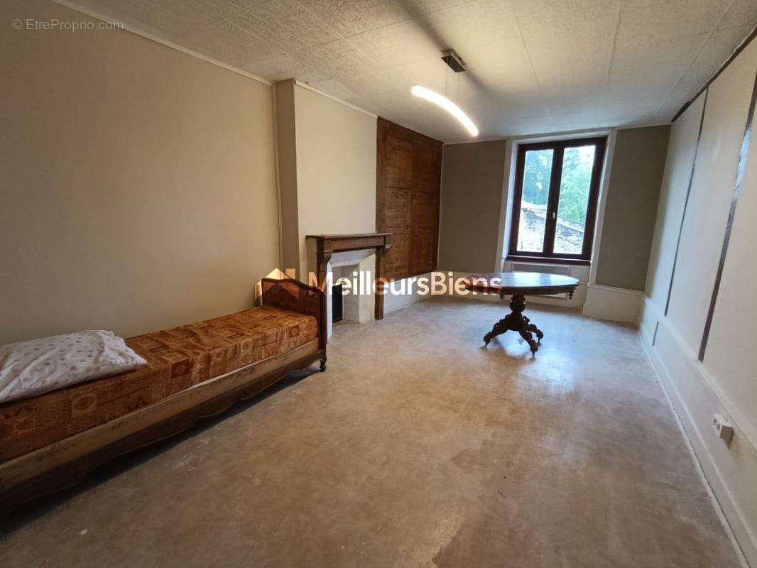 Maison à BOURBONNE-LES-BAINS