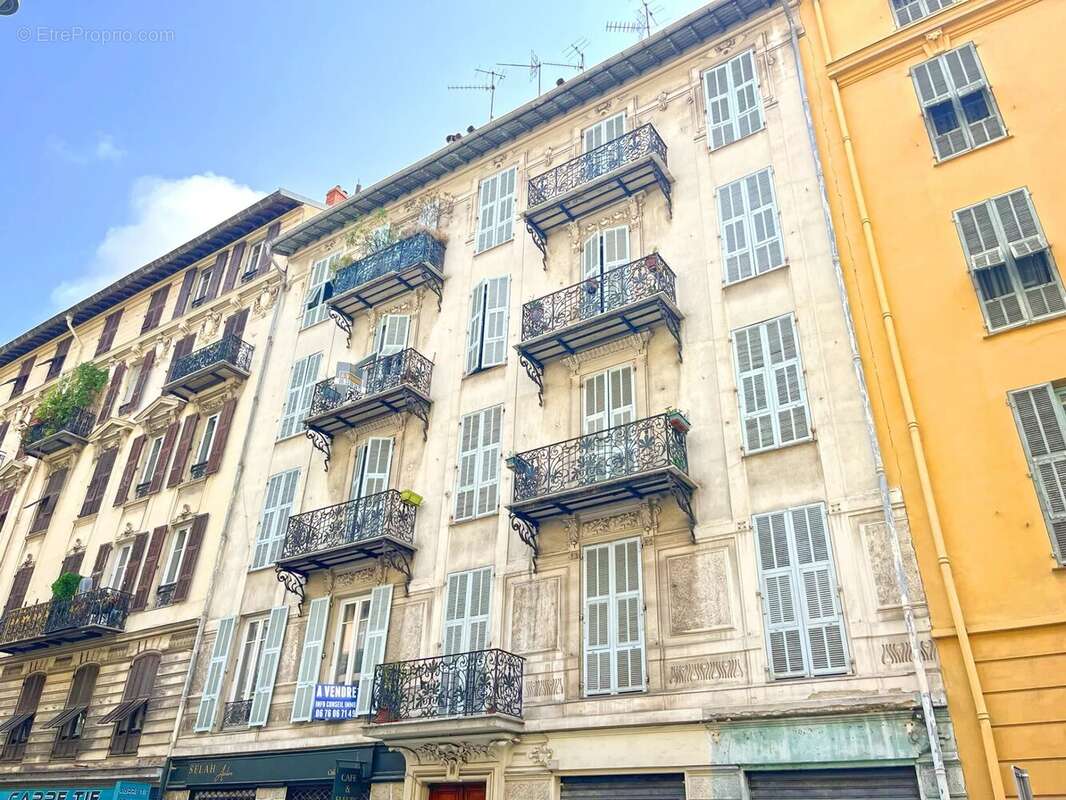 Liberation - 3p 62m² entierement refait a neuf - 320.000 € - photo 12