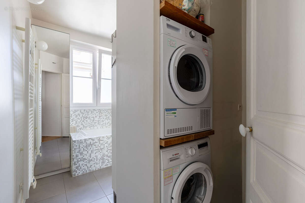 Appartement à PARIS-3E