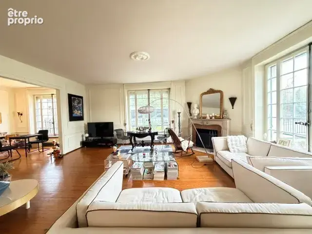 EXCLUSIF DELLE - Appartement de caractère avec terrasse et garage (réf VB3787) - photo 4