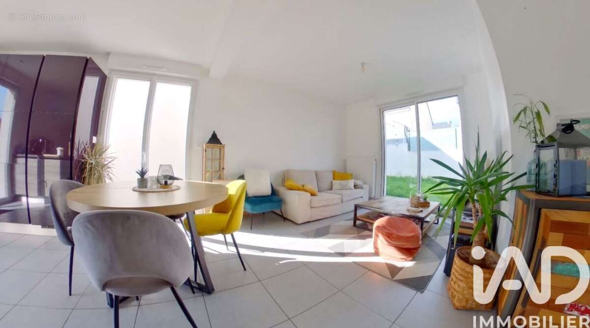 Photo 2 - Maison à CHANGE