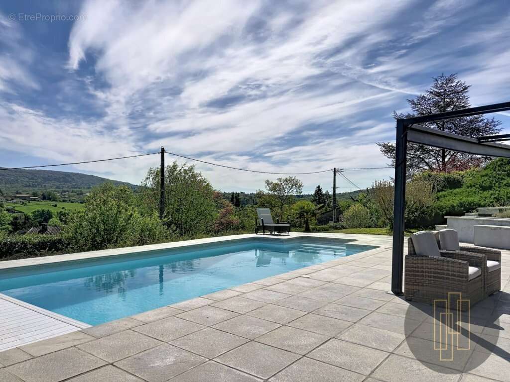Maison à DOMMARTIN