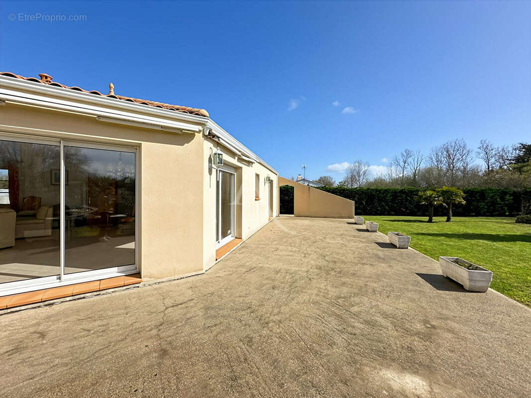 Maison à LE PERRIER