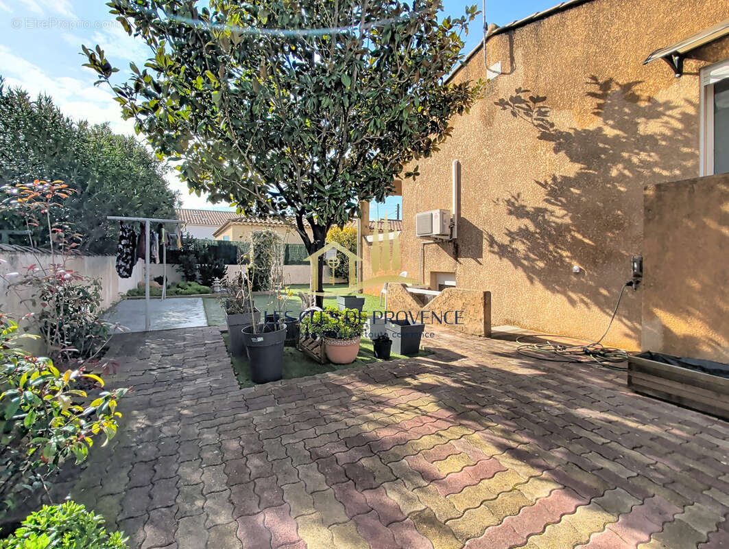 Maison à ROGNAC