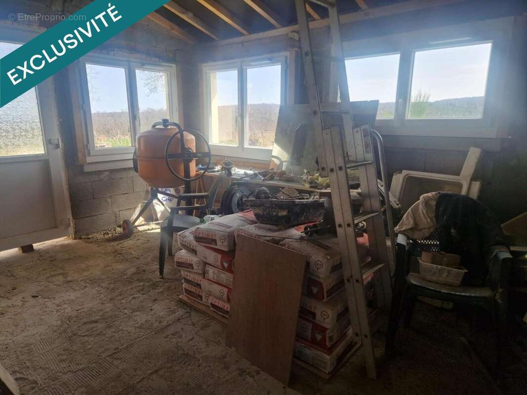 Photo 2 - Maison à COUTANSOUZE