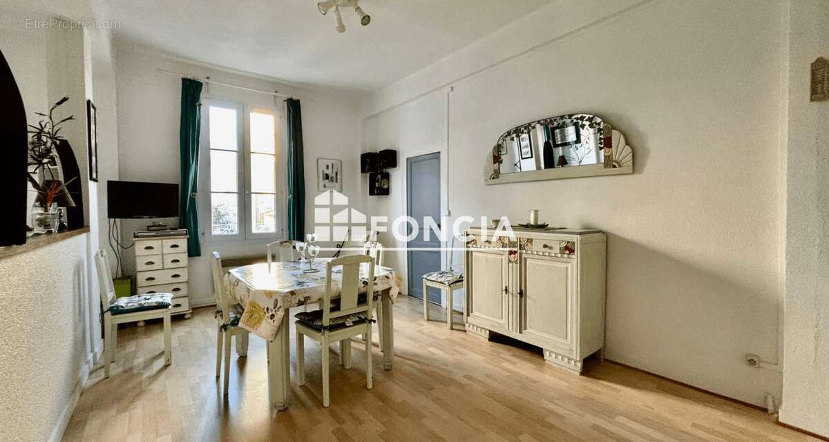 Les sables d'olonne - centre plage - vue latérale mer - appartement t3 avec 2 balcons - photo 3