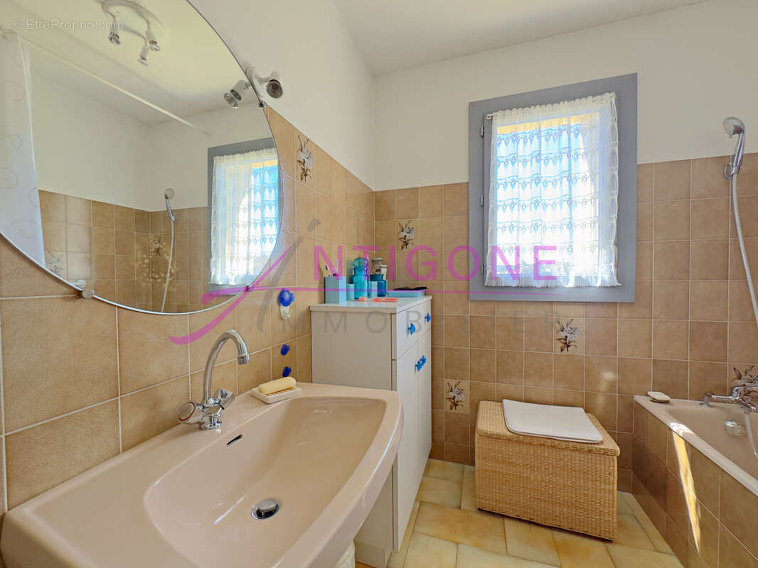 Appartement à SANARY-SUR-MER