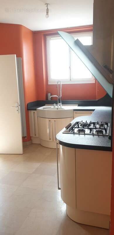 Appartement à PARIS-10E