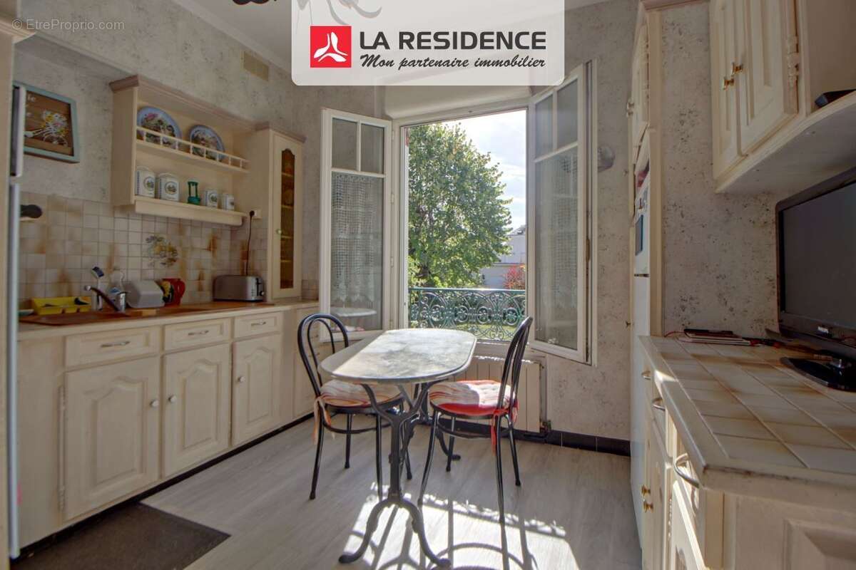 Maison à VERNEUIL-SUR-SEINE