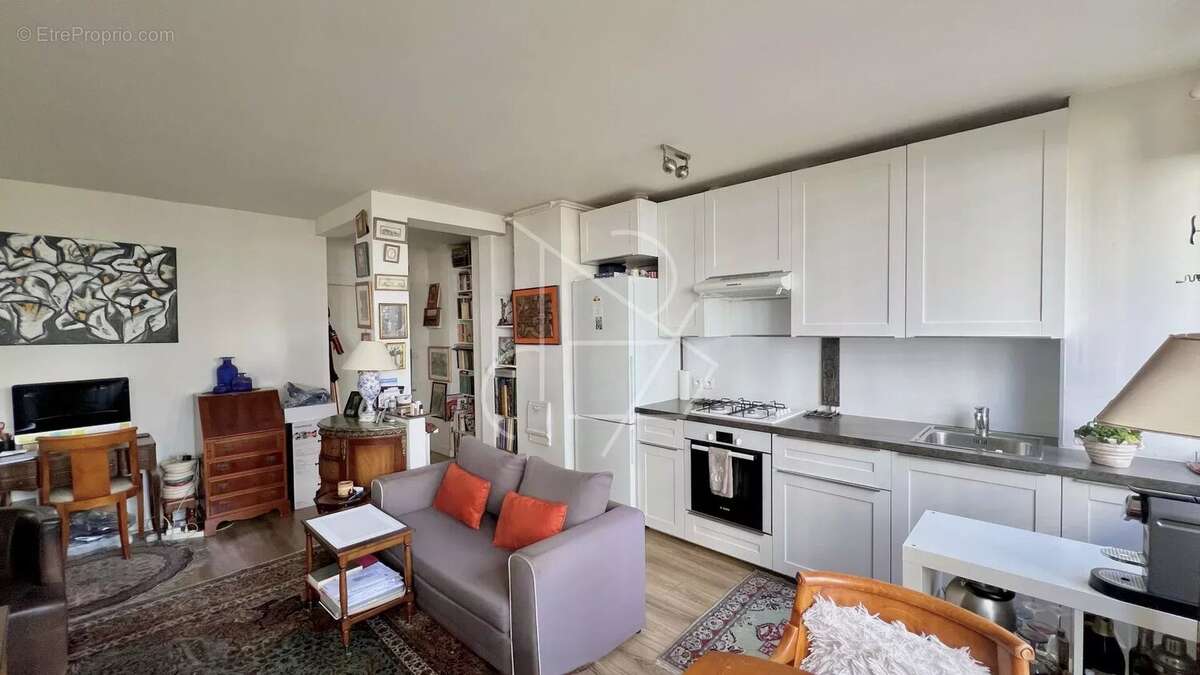 Appartement à PARIS-15E