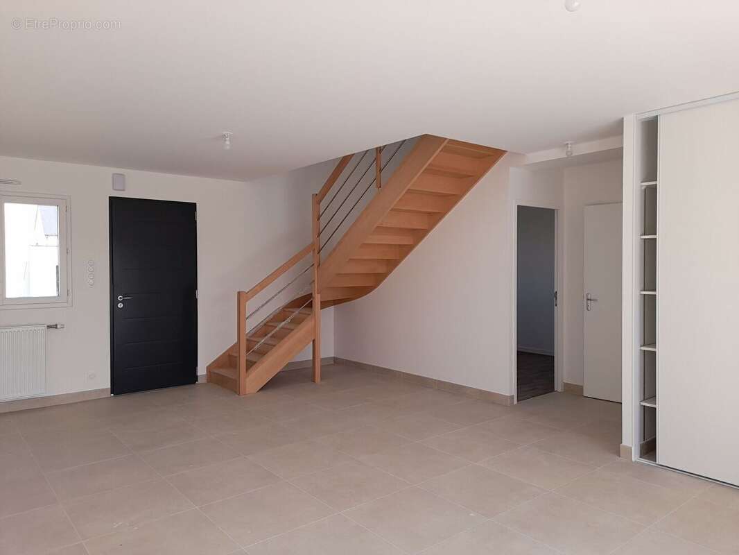 Belle maison d'env. 110 m² hab. sur un terrain exposé Sud Ouest - photo 4