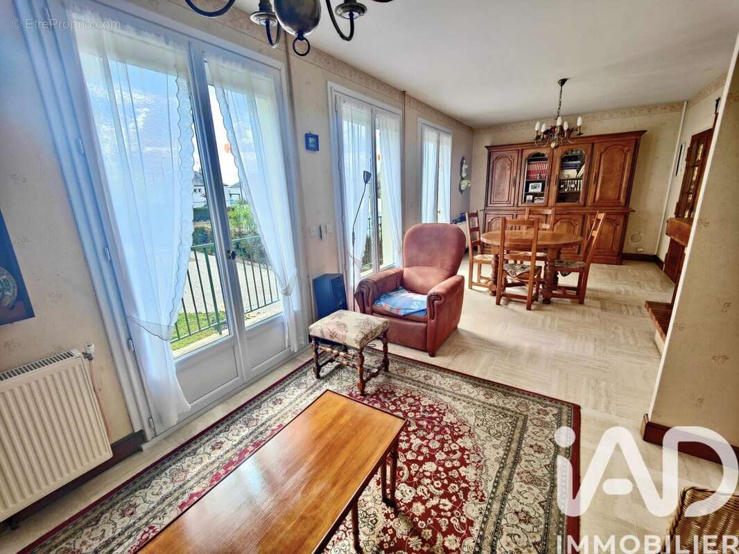 Photo 4 - Maison à LA VILLE-AUX-DAMES