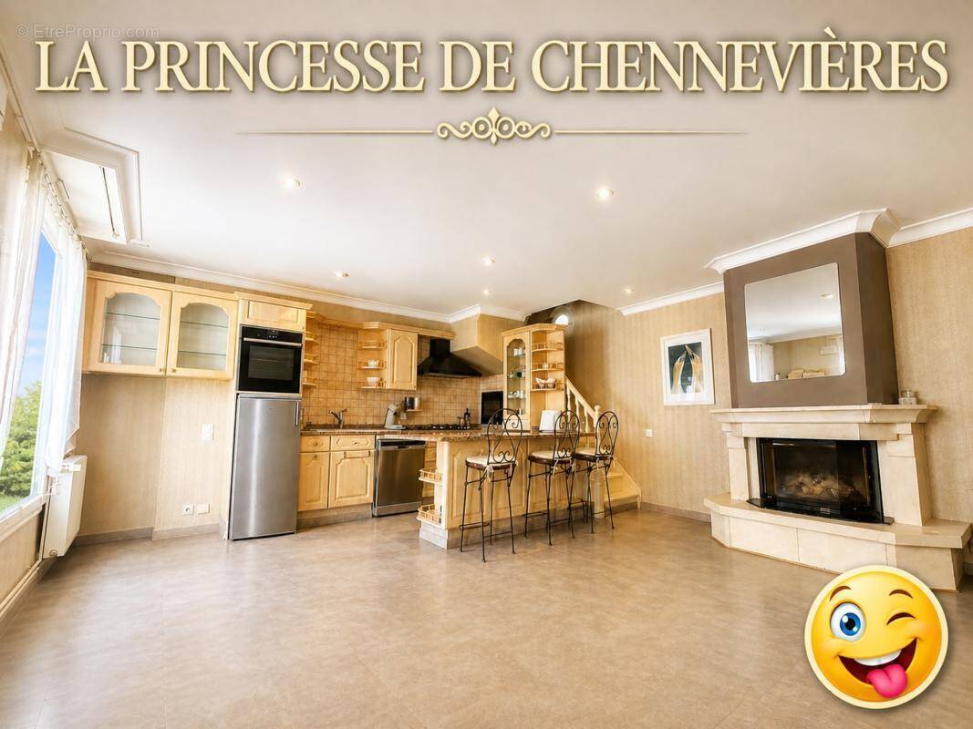Maison à CHENNEVIERES-SUR-MARNE