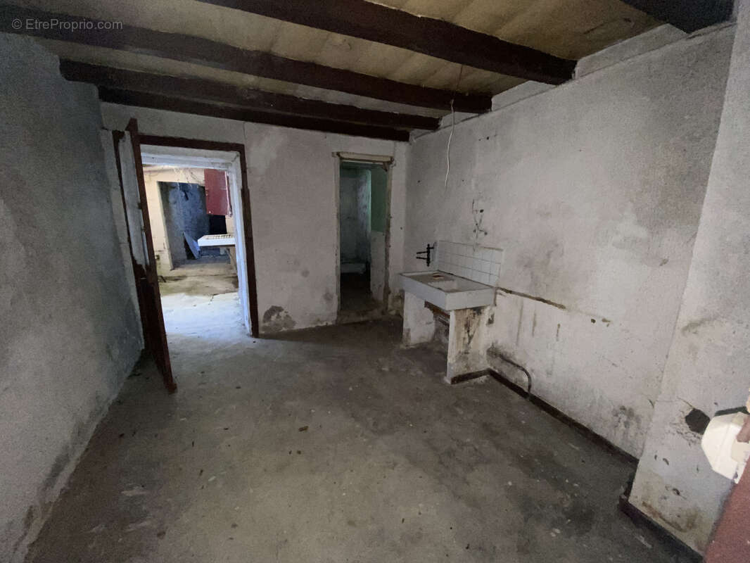 Maison à SAINT-BENIN-D&#039;AZY