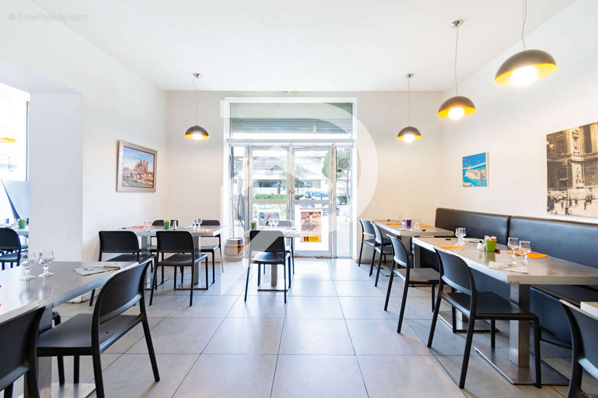 Commerce à MARSEILLE-2E