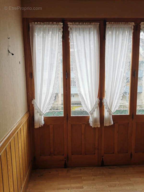 Immeuble centre d'Ornans - photo 4