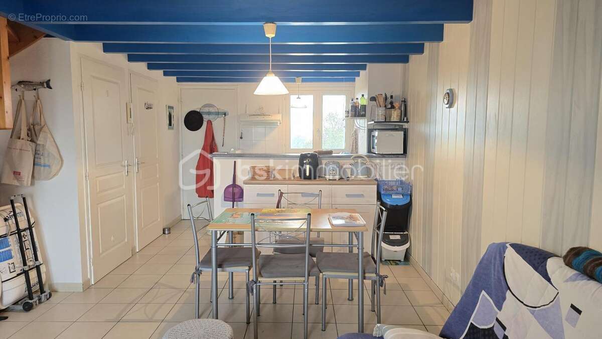 Appartement à MORTAGNE-SUR-GIRONDE