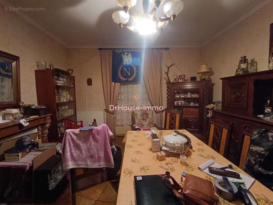 Appartement à EAUX-BONNES